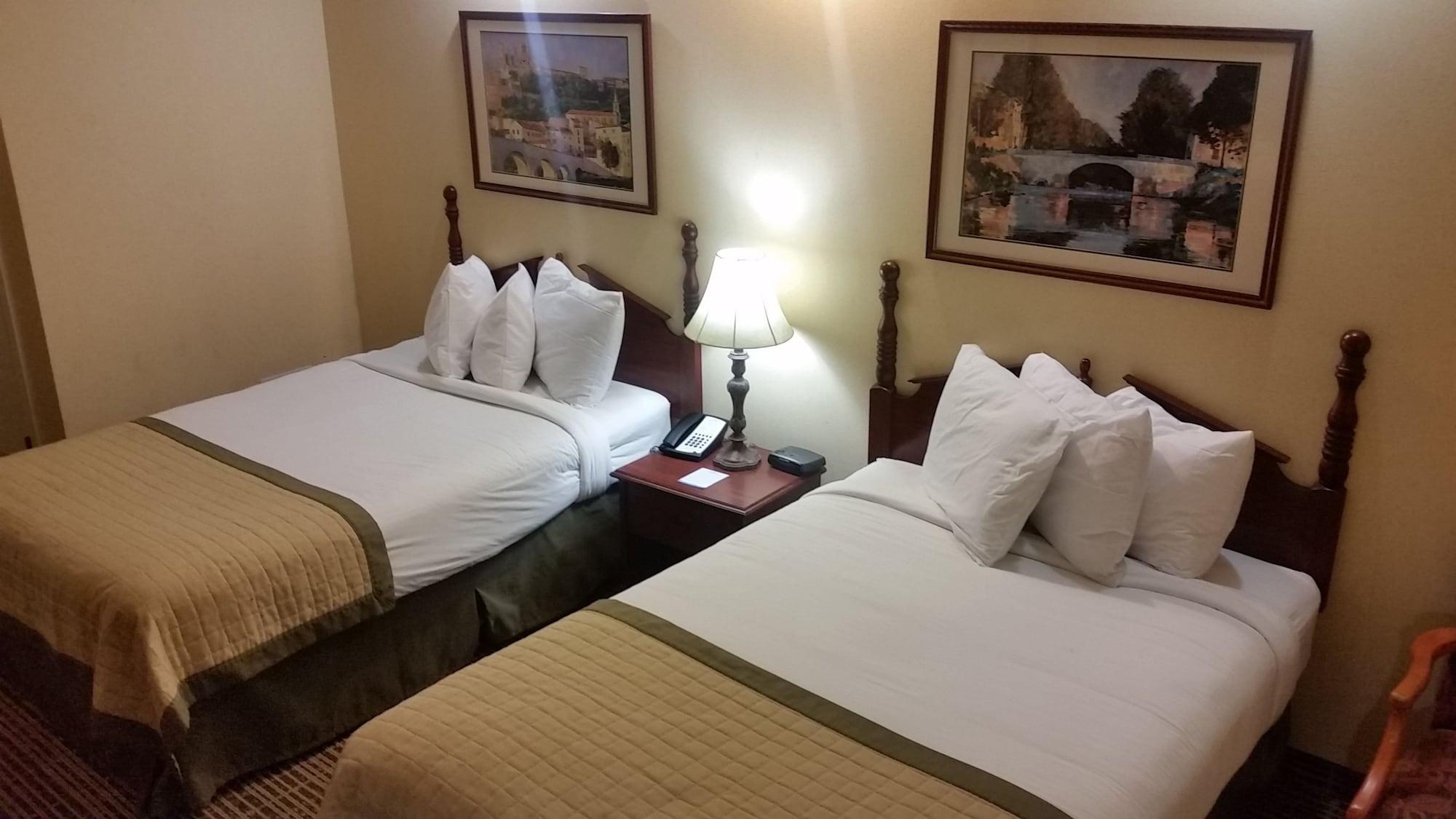 Baymont By Wyndham Lafayette Airport Hotel Екстериор снимка