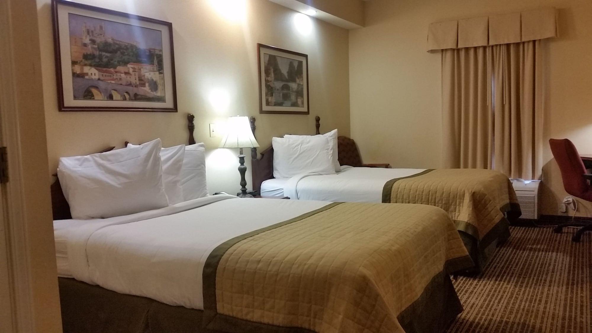 Baymont By Wyndham Lafayette Airport Hotel Екстериор снимка