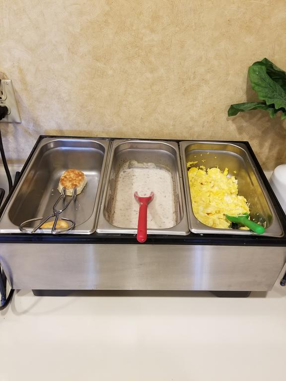 Baymont By Wyndham Lafayette Airport Hotel Екстериор снимка